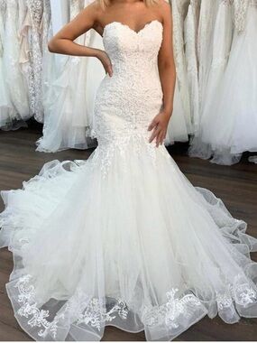 Maggie Sottero ivory/white Wedding Dress